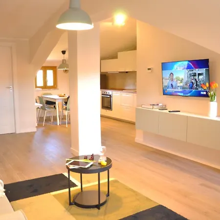 Nike Apartment Roccamonfina
