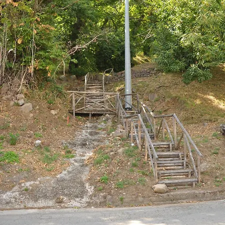 Апартаменты Nike Роккамонфина